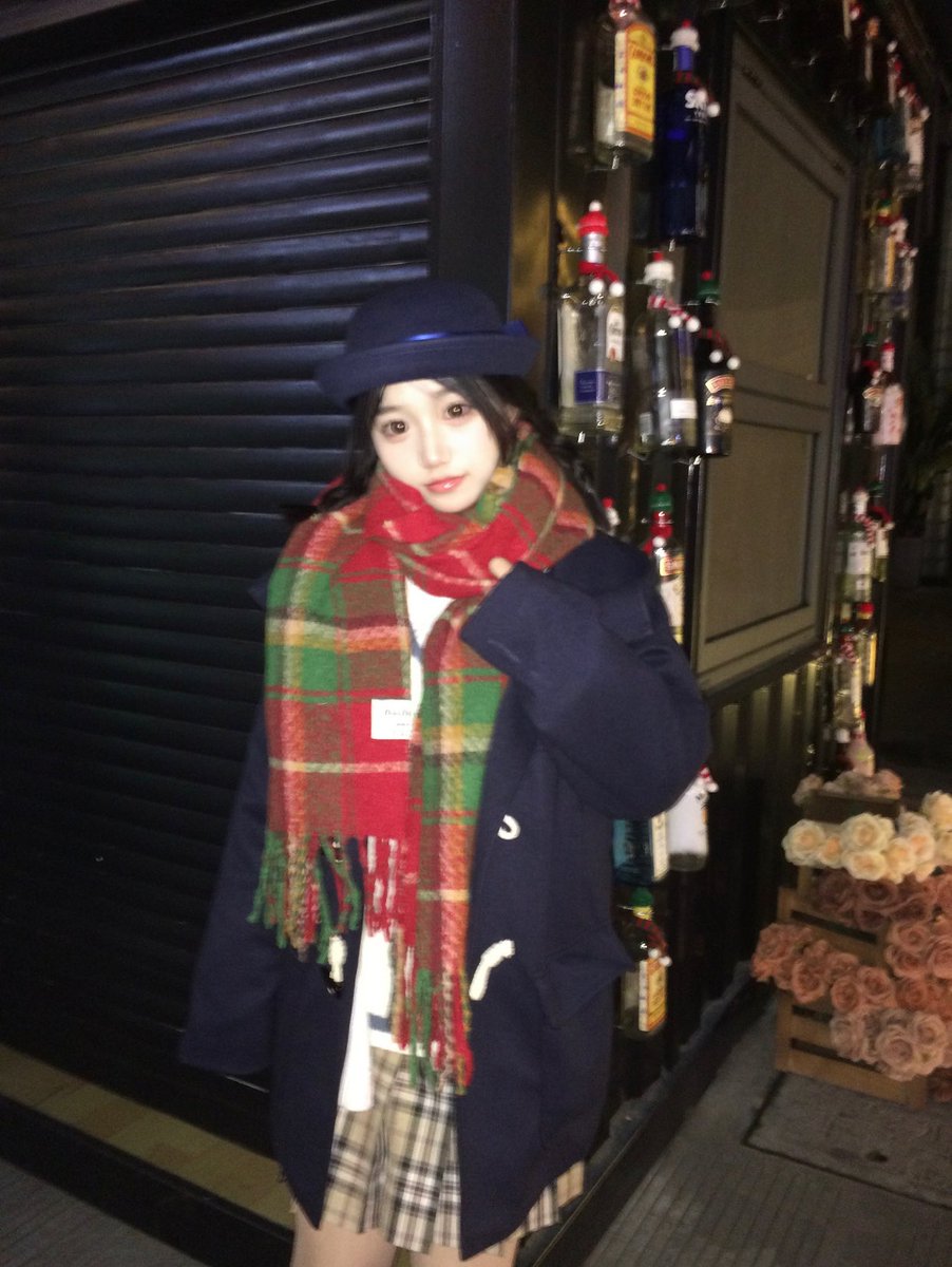 y71028's tweet photo. 圣诞节🎄 https://t.co/dcfDO8HnAB