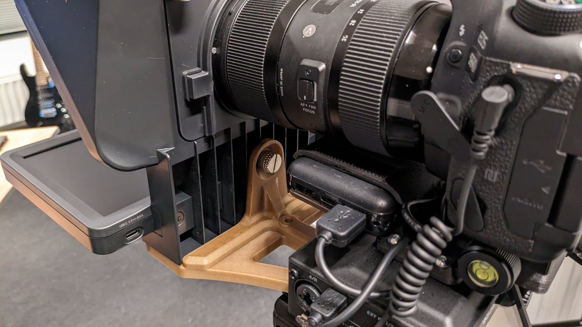 Jón Schone (@properprinting) on Twitter photo I gave myself a teleprompter for Christmas to keep track of my bullet points during filming and made a fitting holder for it. Printed out of <a href="/3d4makers/">3D4Makers.com</a> Hemp PLA which will soon be launched! I gave myself a teleprompter for Christmas to keep track of my bullet points during filming and made a fitting holder for it. Printed out of <a href="/3d4makers/">3D4Makers.com</a> Hemp PLA which will soon be launched!