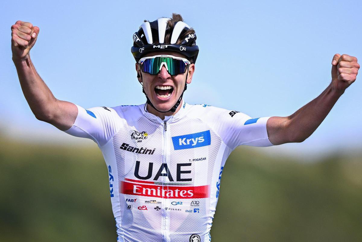 LePuncheur_'s tweet photo. Giro d’Italia y Tour de Francia. Un doblete posible. 🇫🇷🇮🇹 

Tadej Pogačar ya ha anunciado que va a por el doblete Giro-Tour en 2024. La dificultad del reto viene indicada por las escasas ocasiones en las que los protagonistas del intento han triunfado en la consecución de este éxito. 

Ningún ciclista en el siglo XXI ha sido capaz hasta la fecha de lograrlo, en gran medida porque la inclusión del doblete Giro-Tour está en desuso en favor de la combinación Giro-Vuelta o Tour-Vuelta, más de moda en los calendarios ciclistas de los candidatos a ganar las GV. 

Sin ir más lejos, Vingegaard ha emprendido el camino contrario, empezando por el Tour, en cuya salida desde Florencia (Italia) ya se sabrá si Pogačar aspirará a relevar, nada menos, que a Marco Pantani. 

¡Dentro hilo! 🧵 👇🏻