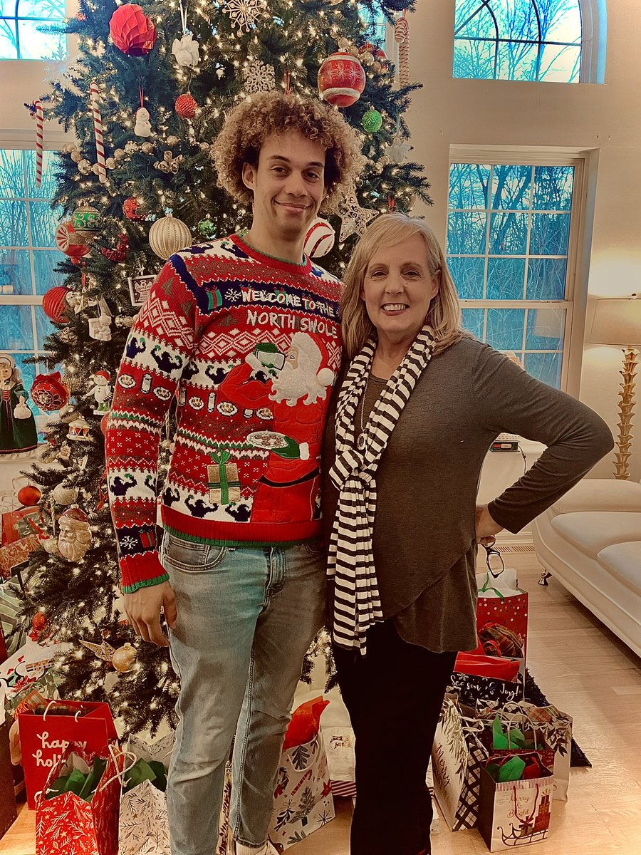 thesearcyshow tweet media