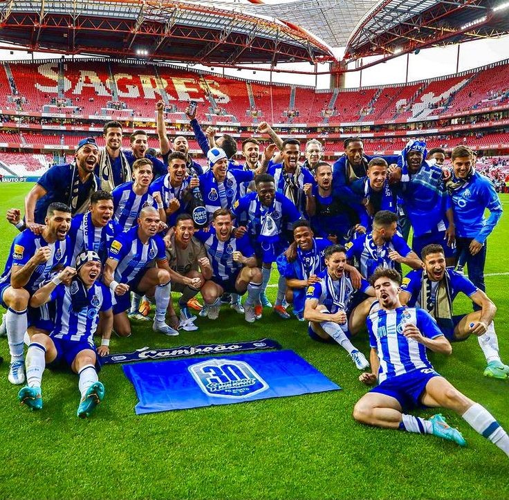 1602Isaac's tweet photo. Resultados
Modo carrera con el FC Porto. 💙
Objetivos:
- Ganar la Liga de Portugal. ✅
- Llegar a  semifinales de Champions. 💔(cuartos) 
- Por cada 2 fichajes que se hagan 1 tendrá que ser portugués o brasileño.✅ 
-  Ganar la Taca de Portugal.💔(subcampeón) https://t.co/QNEJPEv1Pm
