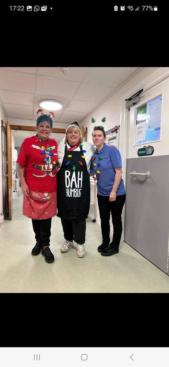 mummywilldan's tweet image. Amazing girls💖 caring for our patients at Opal House 🫶