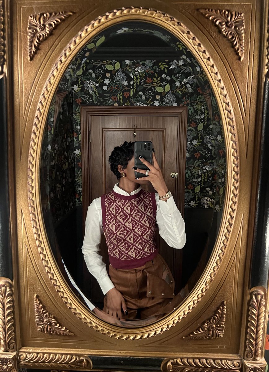 NaesCloset's tweet photo. Everything you asked for. 
Merry Christmas 🦌 https://t.co/bYUNpztURa