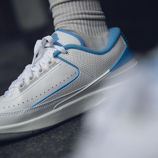 JustFreshKicks's tweet photo. Air Jordan 2 Retro Low "UNC" on sale for $103 + shipping 🥶

Link -> https://t.co/pvvNNs0Zi0 https://t.co/8F9zboGXm9