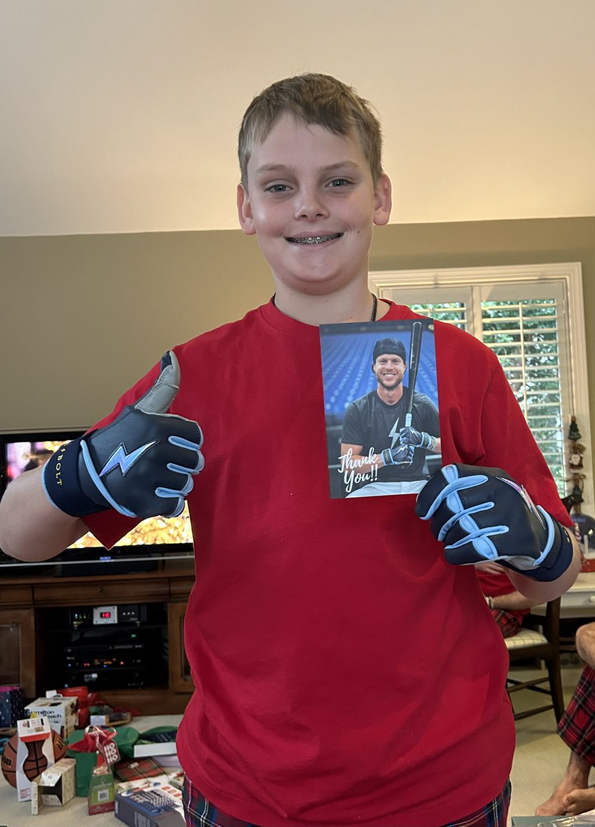Freyer_B's tweet photo. My boy Davis loving his new batting gloves from his favorite player! @Brett_Phillips8 @bruceboltus #LFG #Raysup https://t.co/B6ZNyg1f6K