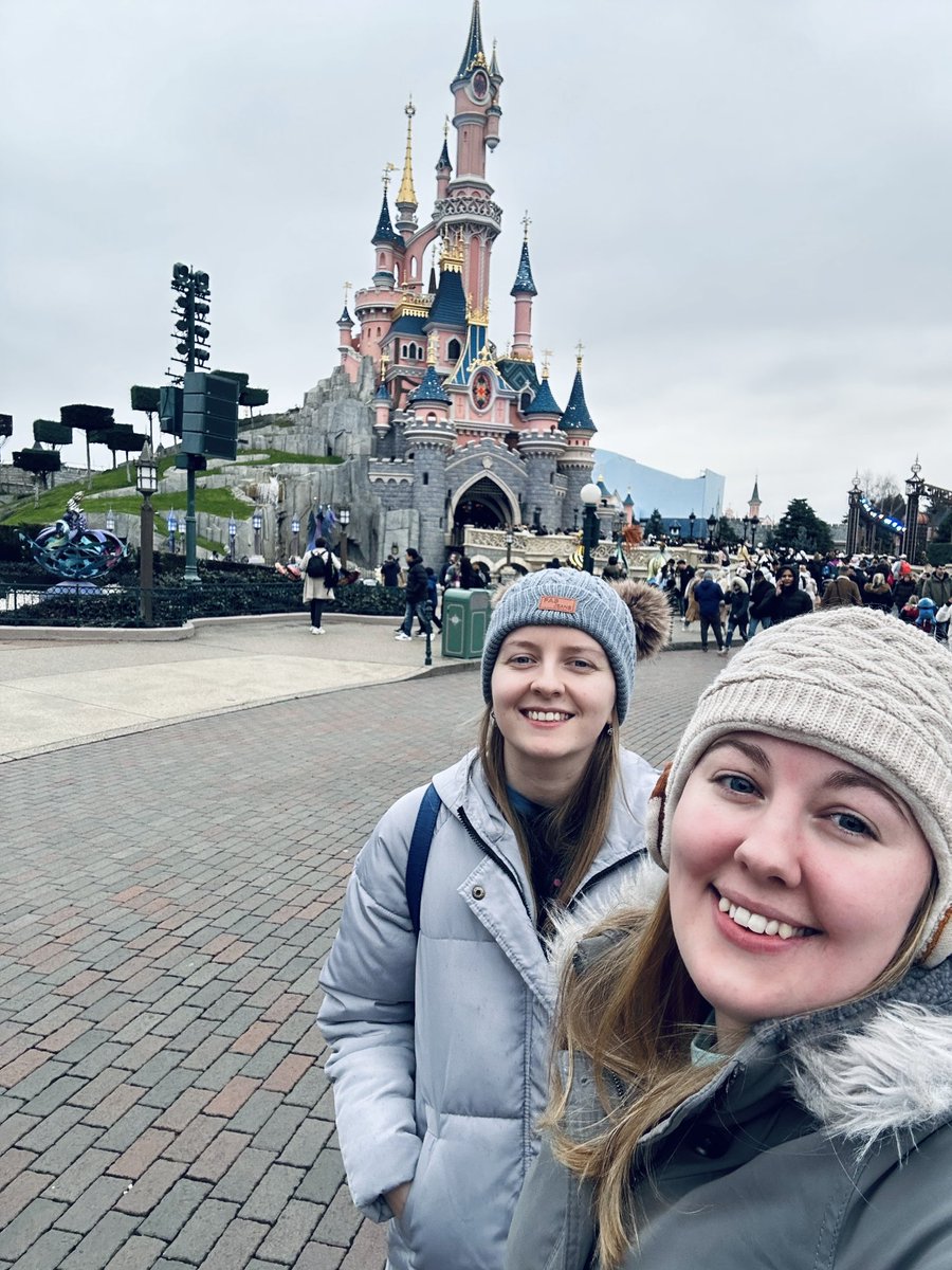 MissWoolley98's tweet photo. what a way to spend Christmas day 🎄🥹 https://t.co/XK8ZiWICpc