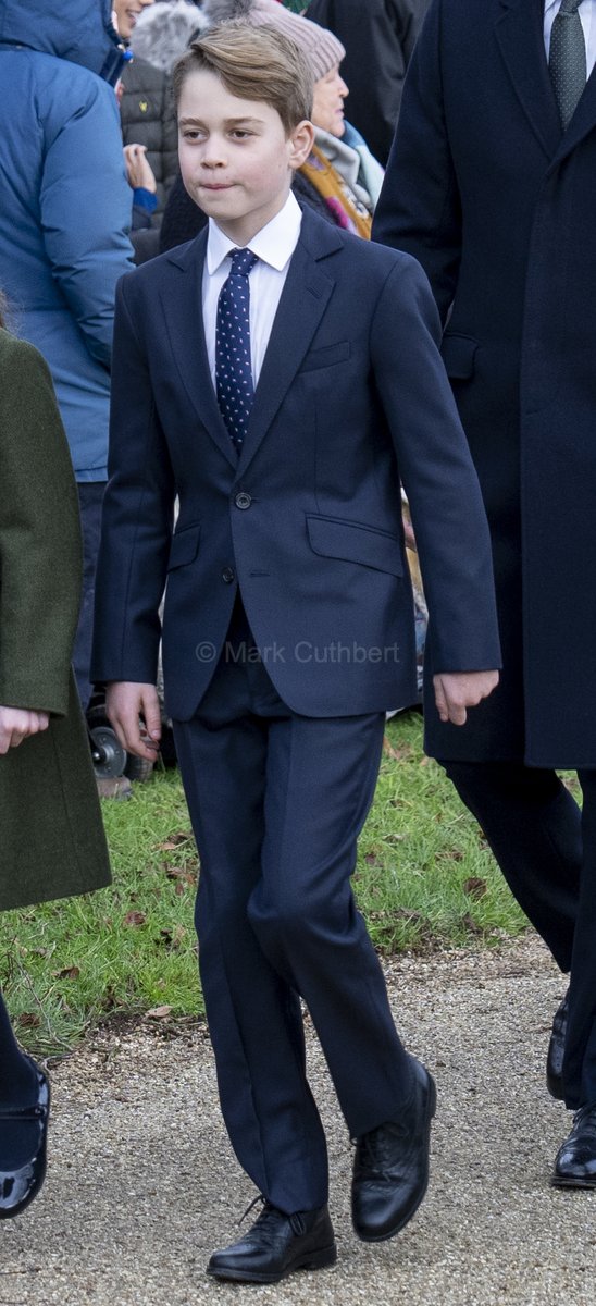 Prince William, Prince of Wales and Catherine, Princess of Wales with Prince George, Princess Charlotte and Prince Louis attend the Christmas Day service in Sandringham. #royal #PrincessCharlotte #PrincessofWales #Christmas #princegeorge #PrinceLouis #katemiddleton