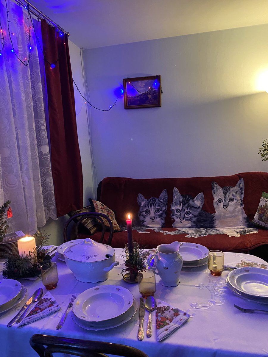 neenaleeem's tweet photo. POV: you’re at your babcia’s house in Poland, grandads just hammered a carp to death and you’re about to drink some beet soup https://t.co/21mGkC7FpW