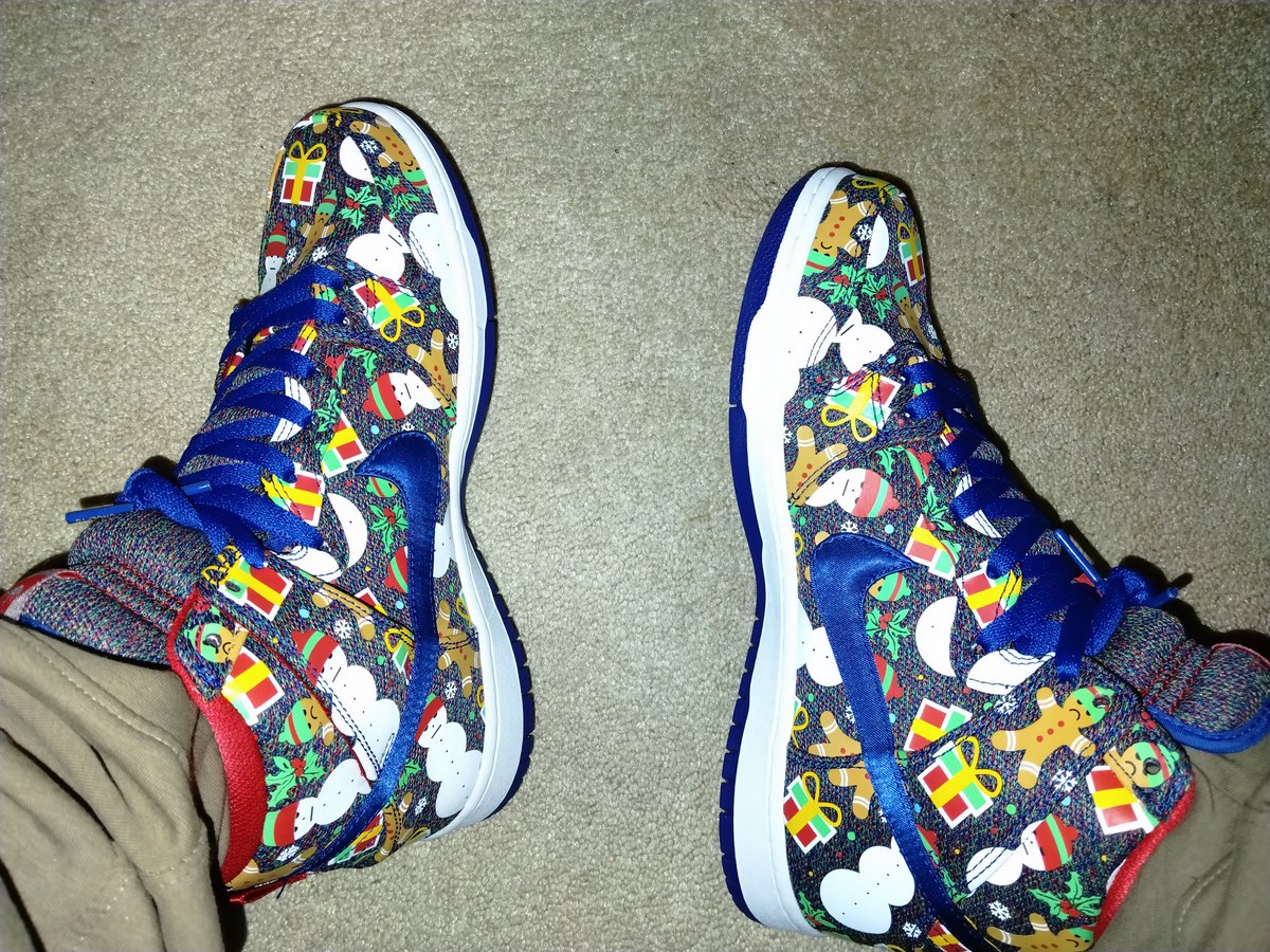 Kicksrus5's tweet photo. Woop Woop.
Merry Christmas to all my peeps. https://t.co/6L8Ct89xLB