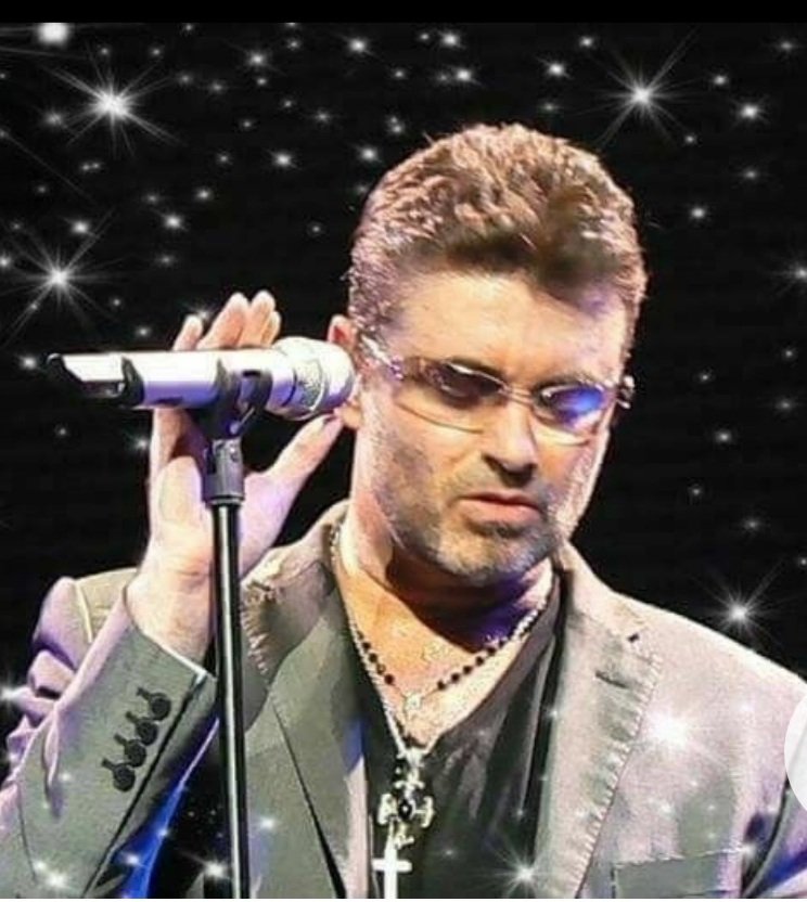 Gone 7 years today but you won't ever be forgotten. Hope you've found your forever peace🙏💜 #GeorgeMichael #December25