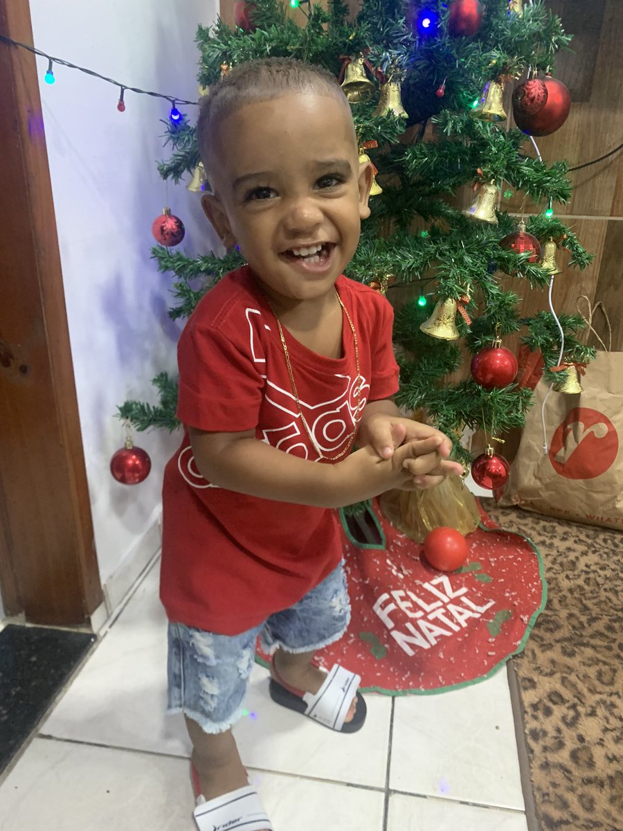 prettaanny's tweet photo. Te amo com todas as letras, você é tudo pra mim. ❤️🎄✨🎅🏾 https://t.co/LeEzYaKLPH