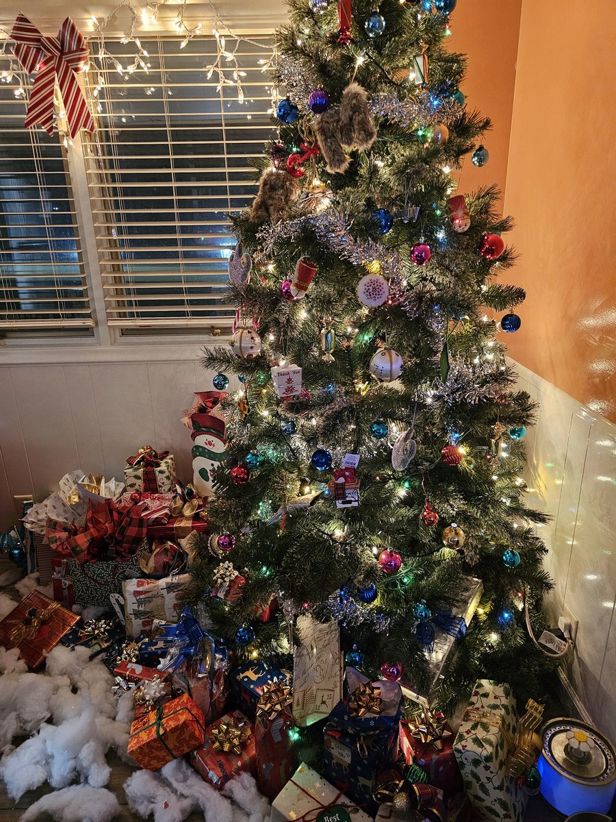 Christmas stream!!!!

Twitch.tv/thegrinninggam…