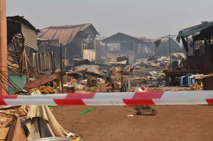 Monika97972733's tweet photo. @rdussey Eh! L #Africanophobique ! @FEGnassingbe et toi son clébard vous êtes les propagateurs de pêts ou de #Paiy !?! Allez en #enfer bandę de satanistes ! #Togo La #Gaza de l #Afrique ! https://t.co/QwQqFiMfwH