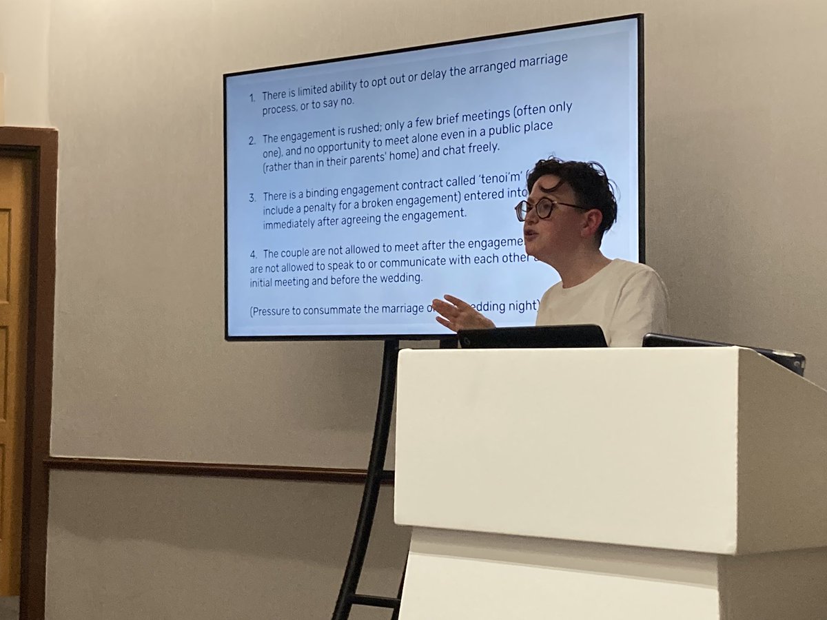 emteess's tweet photo. Most arranged marriages in the chassidic community are not forced; but all forced marriages are arranged, say @YehudisFletcher and eve sacks at @limmud. Their definition of forced marriage below #limmud https://t.co/vyZY22E9kn