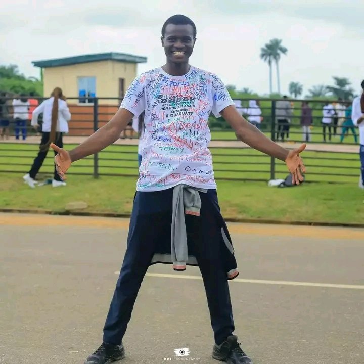 daniel_oriloye's tweet photo. @PoojaMedia 1. Bagged my 1st degree B.A (Ed) English Language
2. Certified as a professional teacher (TRCN)
3. Attended Pooja Media master class. #poojamediamasterclass
4. Traveled to Uyo, Akwa ibom State for the Maiden NLO Cup. https://t.co/YeKwdL4wO7