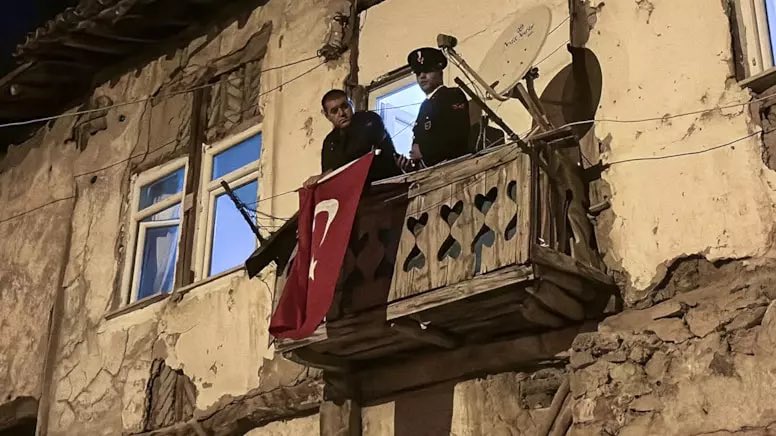 adnaneu's tweet photo. Ocaklara kor ateşler düştü
Yüreğimiz kanıyor
Artık bu ihanet bitmeli….. https://t.co/OkR9Dj0s7q