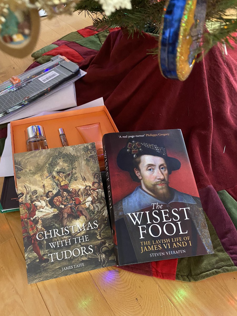 Santa knew what I wanted! @tudortaffe “Christmas with the Tudors” and @ScrutinEye “The Wisest Fool.” 📚