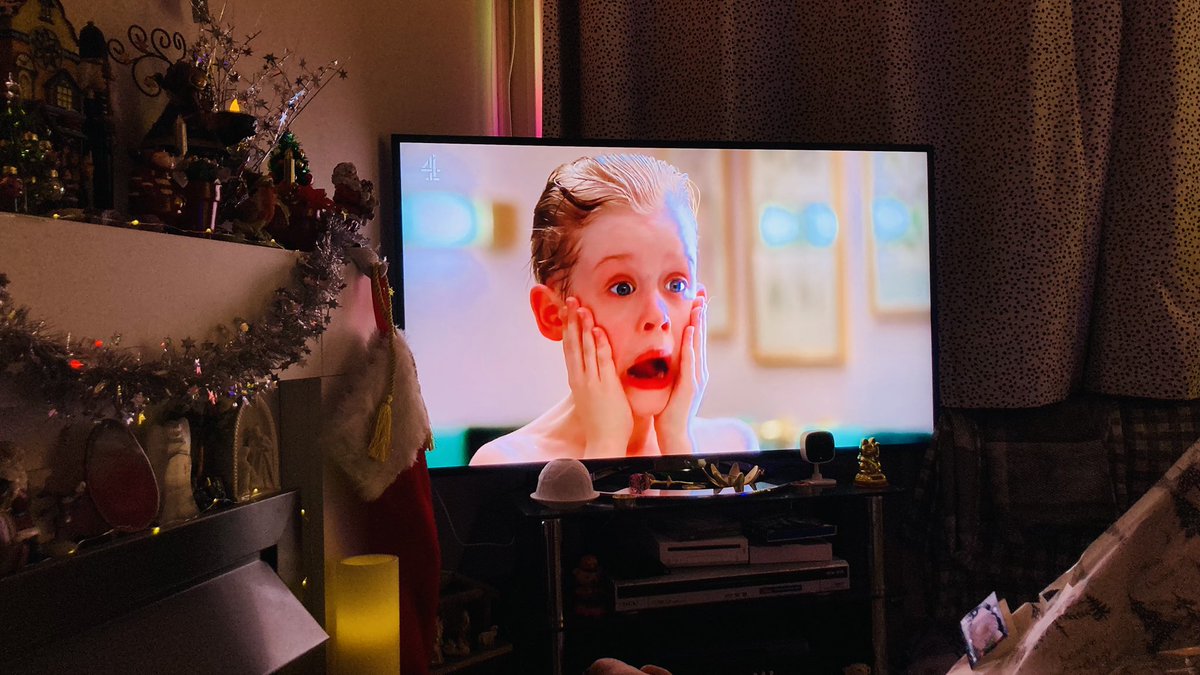 One of my all time favourite Christmas movies that I have to watch every year #homealone 🏠🎄<a href="/Channel4/">Channel 4</a>