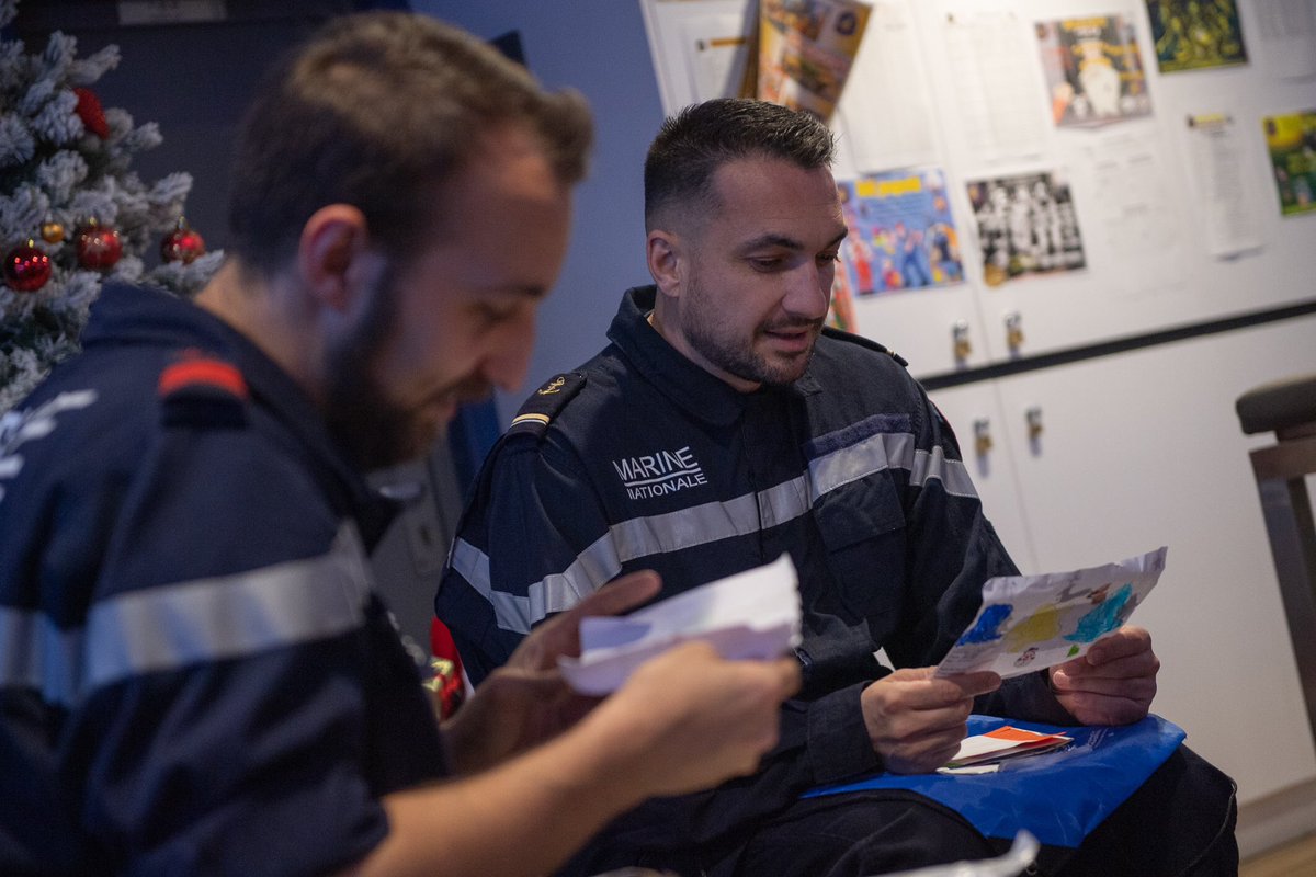 Armée française - Opérations militaires tweet media