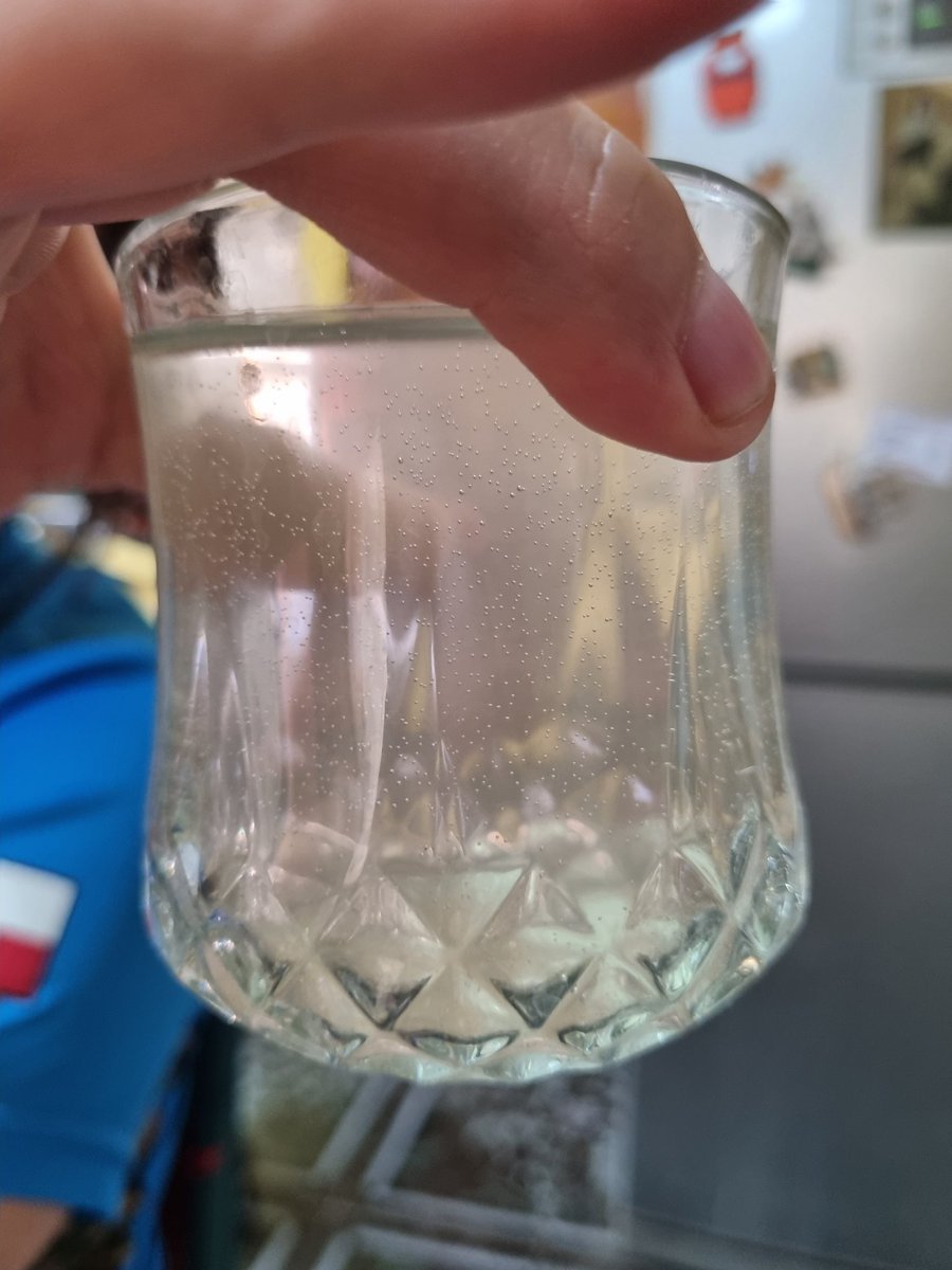 GiovanniMella's tweet photo. @aguas_andinas el agua esta saliendo con turbiedad en florencia ,conchali https://t.co/bYg8Y1pqQK