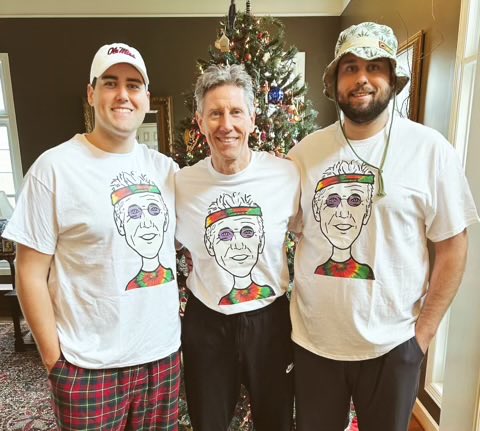 Hey @BillWalton, Santa really nailed it this year…
⁦@BigTuck517⁩ ⁦@thesam_johnson⁩ ⁦@JayBilas⁩ ⁦@zerelam92733⁩