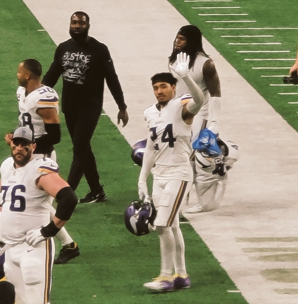 theearthstars's tweet photo. Votes 2x
#ProBowlVote @ivan_pacejr 
#ProBowlVote @DHunt94_TX 
#ProBowlVote @andrewdepaola 
#ProBowlVote @Espn_Jordan 
#ProBowlVote @NoExcuses_23 
#ProBowlVote @Cambeezy_ 
#ProBowlVote @JJettas2 
#ProBowlVote @chrisdarrisaw71 
#ProBowlVote @TheeHOCK8 
#ProBowlVote @harrismith22 https://t.co/PGdI2PK4ml