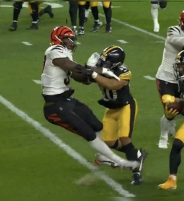 nebinole's tweet photo. @KyleBrandt Can we get a special angry blocks edition for Jaylen Warren??? https://t.co/FbAdeqAVBO