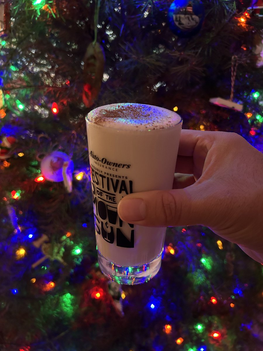 For <a href="/ChipDaRippa/">Michael Charles 🐦🦉☘️</a> 

Added an egg white and the shake time of a gin fizz for a nice frothy top. Murray Chrimuh!