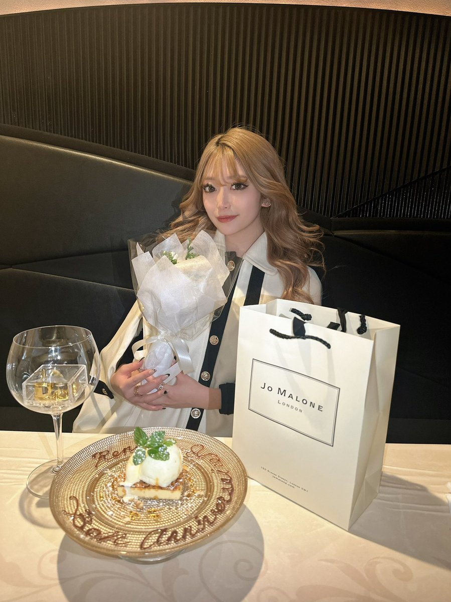 renkadance's tweet photo. ２３歳になりました!!!✨ https://t.co/Xtaju5MRNA