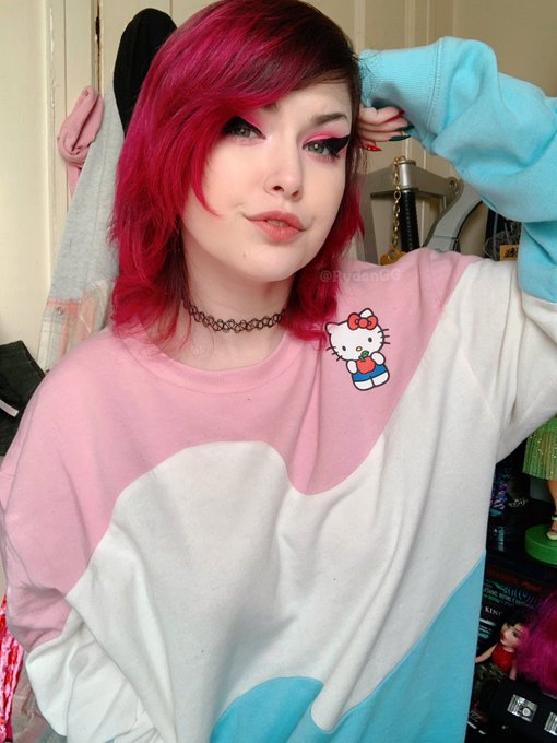 wishing nothing but love to all of you this holiday season!! 💖💫✨ https://t.co/AduNsaVlaQ<a href="/tag/apclips"class="tags"><span>#apclips</span></a>