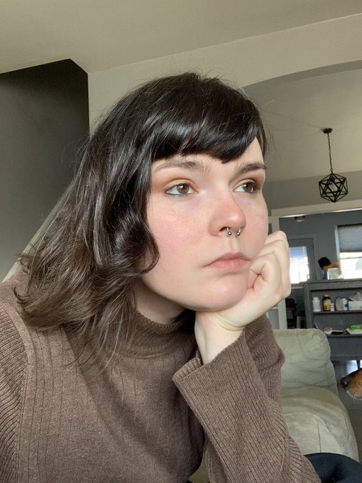 Merry Christmas from me and some animals ☺️ https://t.co/qrG4wYqyyw