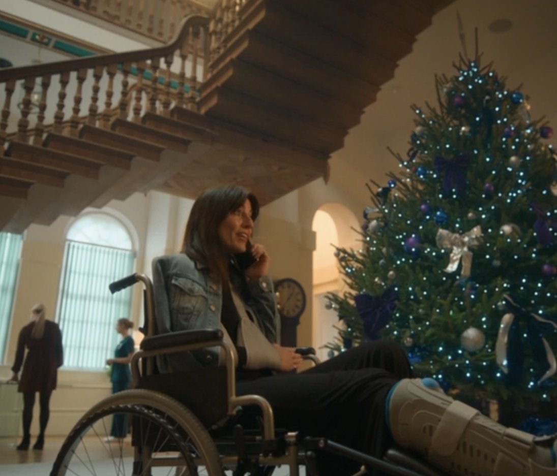 bonthehedgehog's tweet photo. And Davina McCall... who did NOT die! #DoctorWho https://t.co/oiiQKVJwmD