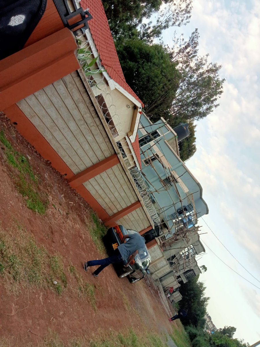 Therealtor_Rob's tweet photo. Nestled in the secure enclave of Kigwaru Drive, Ruaka,this Spacious 4BR Maisonette offers more than just a home. Immerse yourself in a neighborhood adorned with lush greenery, serene surroundings, and a welcoming community.#Chelsea #RealEstate #RuakaProperty #Pochettino #HARAM https://t.co/bgL8QBqx0y