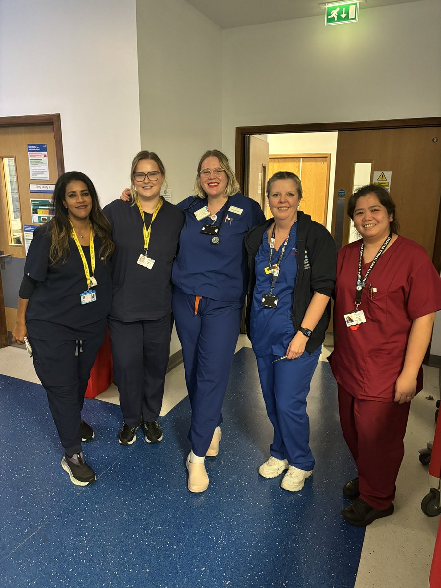 The all female doctor team doing the afternoon Christmas Day ICU ward round. <a href="/WHHCriticalCare/">WHH Critical Care</a> <a href="/WomenICM/">Women in Intensive Care Medicine</a> #womeninmedicine
