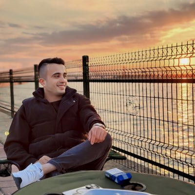 WKaruc's tweet photo. #YeniProfilResmi https://t.co/2kkN0udv2y