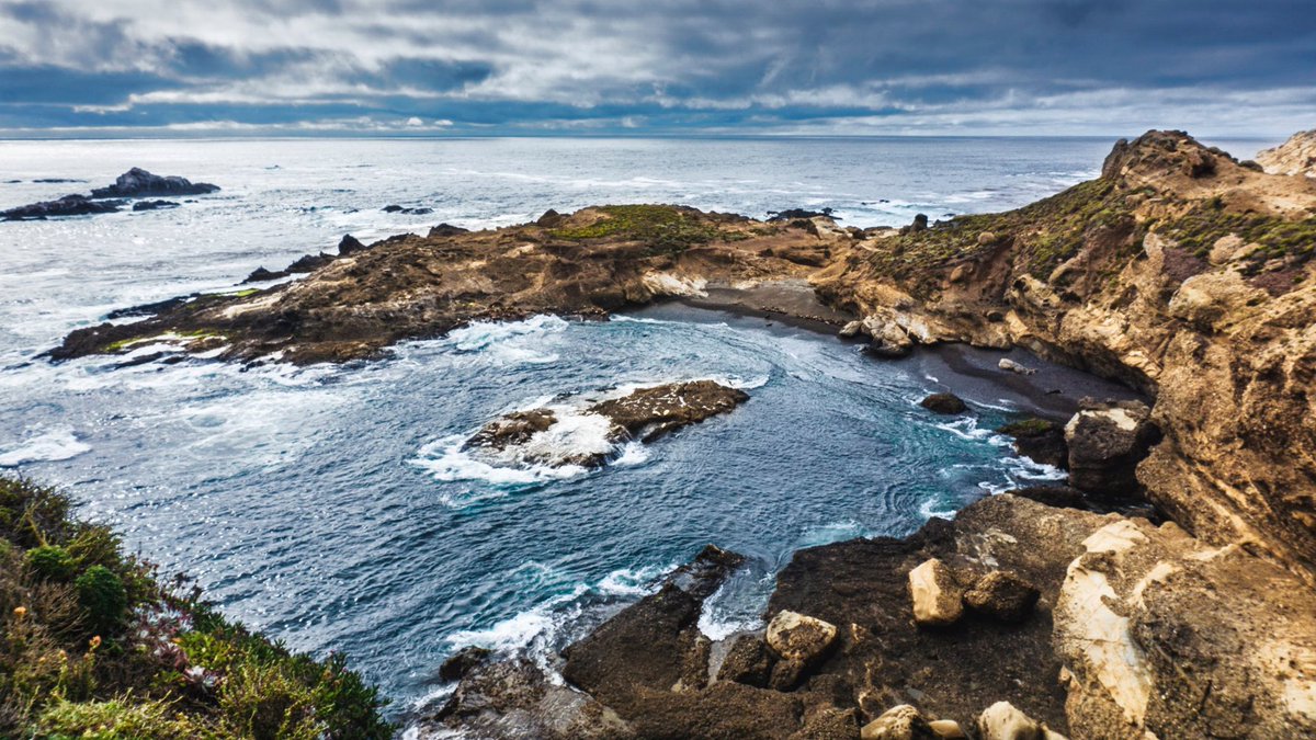 I will never get tired of this view and place.
— at Point Lobos State Natural Reserve.

#pointlobos #landscape #photooftheday