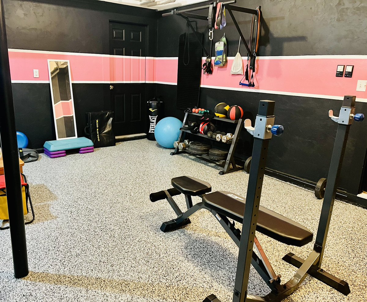 New editions to the home gym means no days off. …What if it turns out right? #FindingYourWay @TRH_Publishing @SameHere_Global @Shapiro_WTHS @chadostrowski @jeffreykubiak @JenWomble @DrP_Principal @TeqProducts @teachergoals @DrFrankRud @RyanBJackson1 @TeacherFit_ @fit_leaders
