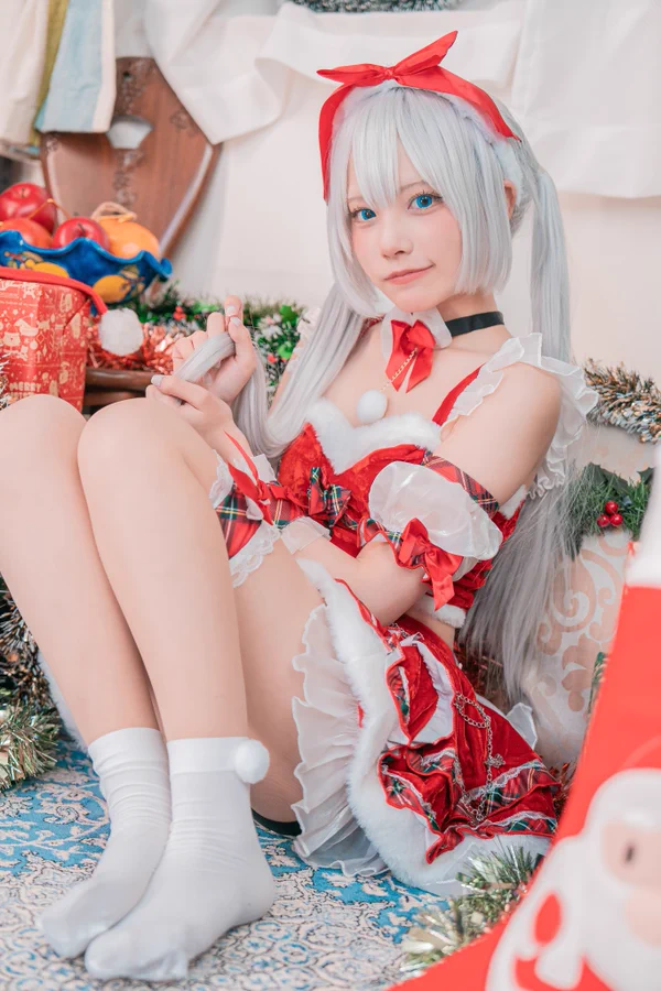 Asian girl Christmas costume