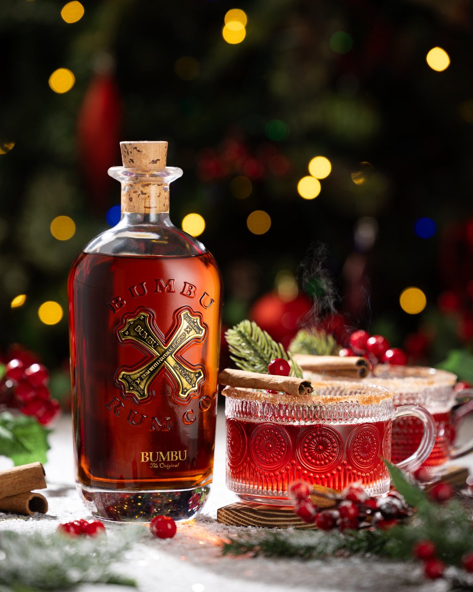 Have a warm and happy Christmas evening with your loved ones. 🎄🥃