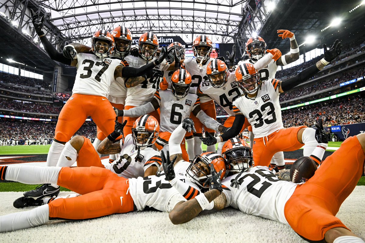 Michael Ford (@mikefordjr_) on Twitter photo #ProBowlVote
1 RT = 2 VOTES
<a href="/Flash_Garrett/">Myles Garrett</a> <a href="/JoelBitonio/">Joel Bitonio</a> <a href="/denzelward/">Denzel Ward</a> #DustinHopkins <a href="/David_Njoku80/">Chief David Njoku</a> <a href="/j_owuu/">JOK</a> <a href="/gnewsii/">Greg Newsome II</a> #WyattTeller <a href="/MartyMargg1/">Martin Emerson Jr</a> <a href="/DalvinTomlinson/">Dalvin Tomlinson</a> <a href="/JoeFlacco/">Joe Flacco</a> <a href="/realgrantdelpit/">GrantDelpit</a> <a href="/AmariCooper9/">R.I.P Freddy G</a> #CoreyBojorquez #CharleyHughlett <a href="/MikeFordJr_/">Michael Ford</a> <a href="/BRICKHARRIS56/">Nick Harris</a> #ProBowlVote
1 RT = 2 VOTES
<a href="/Flash_Garrett/">Myles Garrett</a> <a href="/JoelBitonio/">Joel Bitonio</a> <a href="/denzelward/">Denzel Ward</a> #DustinHopkins <a href="/David_Njoku80/">Chief David Njoku</a> <a href="/j_owuu/">JOK</a> <a href="/gnewsii/">Greg Newsome II</a> #WyattTeller <a href="/MartyMargg1/">Martin Emerson Jr</a> <a href="/DalvinTomlinson/">Dalvin Tomlinson</a> <a href="/JoeFlacco/">Joe Flacco</a> <a href="/realgrantdelpit/">GrantDelpit</a> <a href="/AmariCooper9/">R.I.P Freddy G</a> #CoreyBojorquez #CharleyHughlett <a href="/MikeFordJr_/">Michael Ford</a> <a href="/BRICKHARRIS56/">Nick Harris</a>