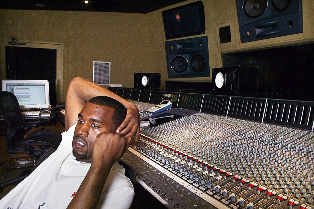 SONGS PRODUCED BY KANYE

THREAD: