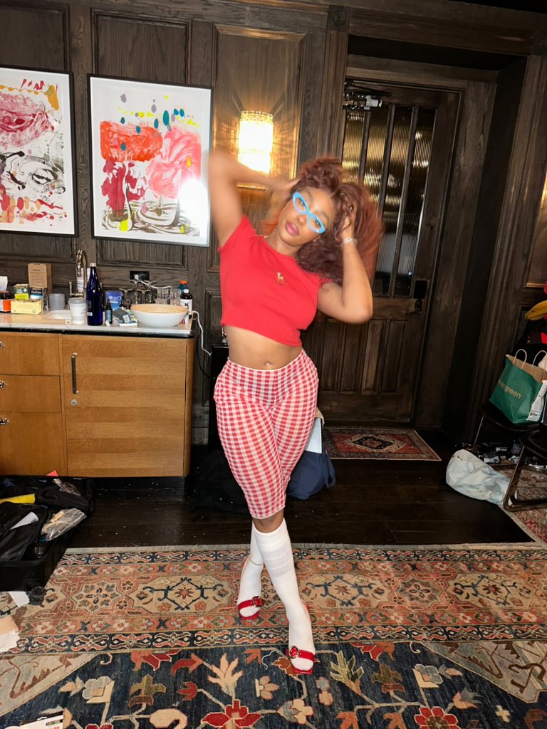 sza's tweet photo. 👺 https://t.co/OnnJLA7ZVr