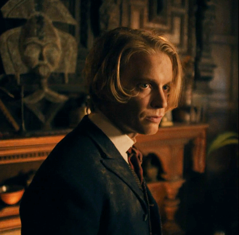 WifeofSerGwayne's tweet photo. he is a psycho maniac & his only redeeming quality is his beauty
#FreddieFox #Lot249 https://t.co/8BUGrFkQel