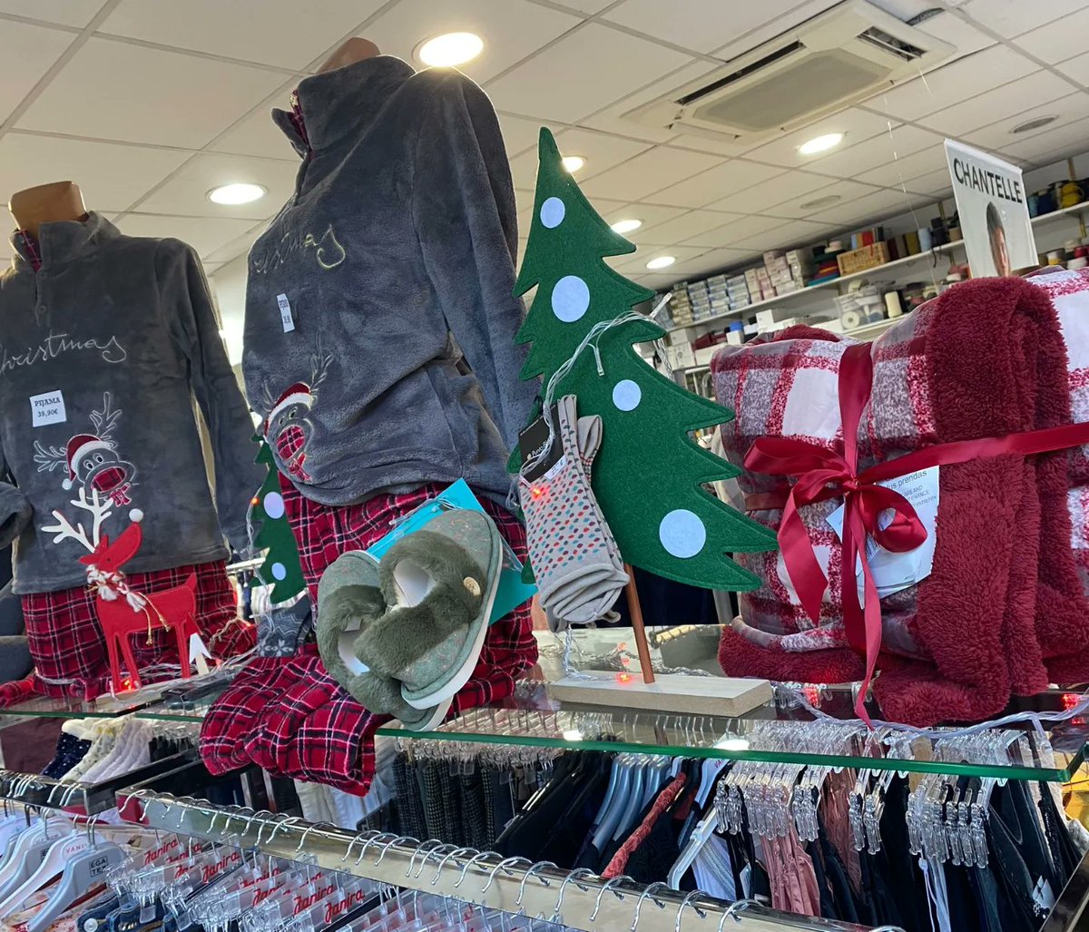 LenceriaInes's tweet photo. 🎄👼Todo el equipo de @LenceriaInes os desea Feliz Navidad.

Estamos a vuestra disposición por si hay que hacer un regalo práctico y bonito 😉

#FelizNavidad
#Ávila #comerciolocal https://t.co/FLiB6LwXdp