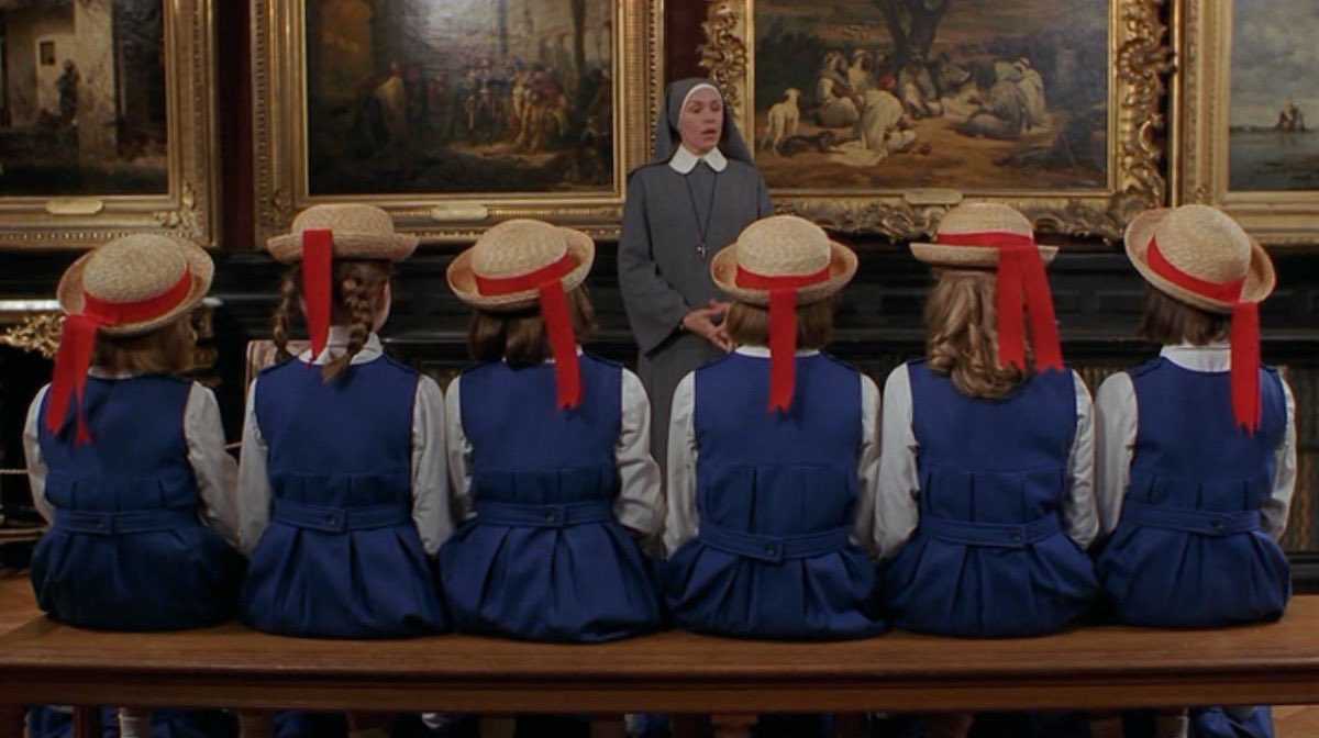 kelseyjbarnes's tweet photo. just a christmas reminder that Madeline (1998) is a perfect movie!!! https://t.co/IaKcYuOQfJ