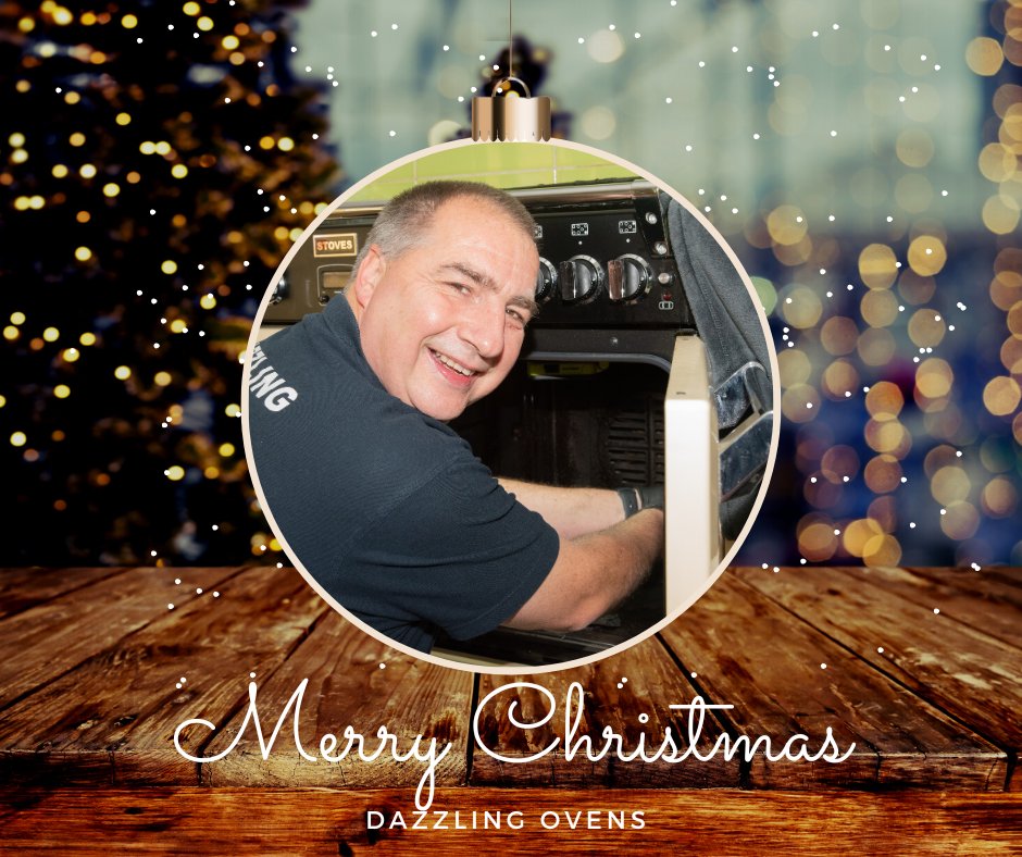 Happy Christmas @Worcestershirehour 🎅 Santa has been, I've eaten way too much, and the children have had an amazing day. A perfect Christmas