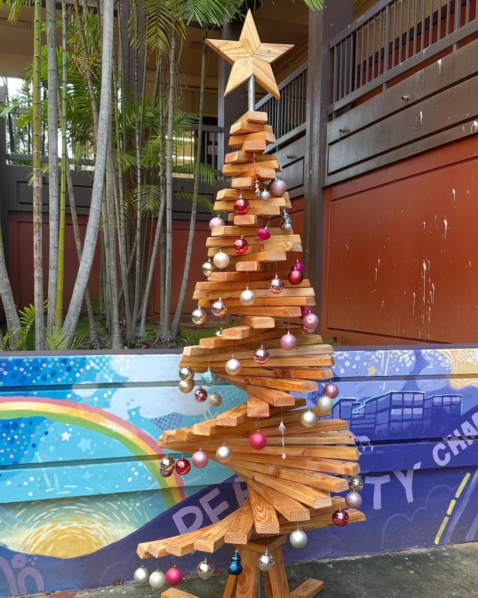 Mele Kalikimaka from our TnD ohana to yours! Have a safe and relaxing Winter Break! <a href="/PearlCityHS/">Pearl City High School</a> <a href="/PWComplex/">PWComplex</a>