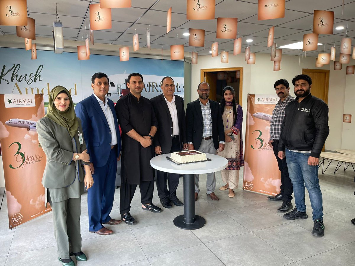airsial's tweet photo. 3rd Anniversary Celebrations at Lahore Ticket Office!
#AirSial - The Pride of #Pakistan #PakistansMostHospitableAirline #3YearsofHospitality https://t.co/32b6U9frsk