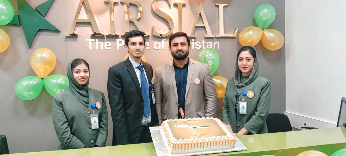 airsial's tweet photo. 3rd Anniversary Celebrations at Multan Ticket Office!
#AirSial - The Pride of #Pakistan #PakistansMostHospitableAirline #3YearsofHospitality https://t.co/gim7yJnejG