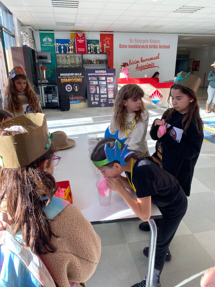 BahcesehirBursa's tweet image. 🎉 Even the most brilliant minds need a break! Teams at the DI Instant Challenge Challenge are unwinding with some fun activities at Bahcesehir College Bademli Campus. Let the laughter and joy fill the air! 😄 #FunBreak #DIChallengeFiesta